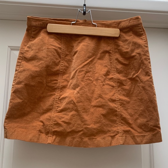 Orange/tan corduroy skirt - Picture 2 of 2